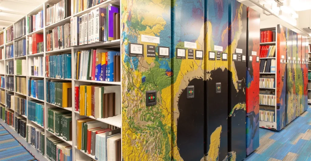 Children’s Libraries with Innovative Shelving Solutions