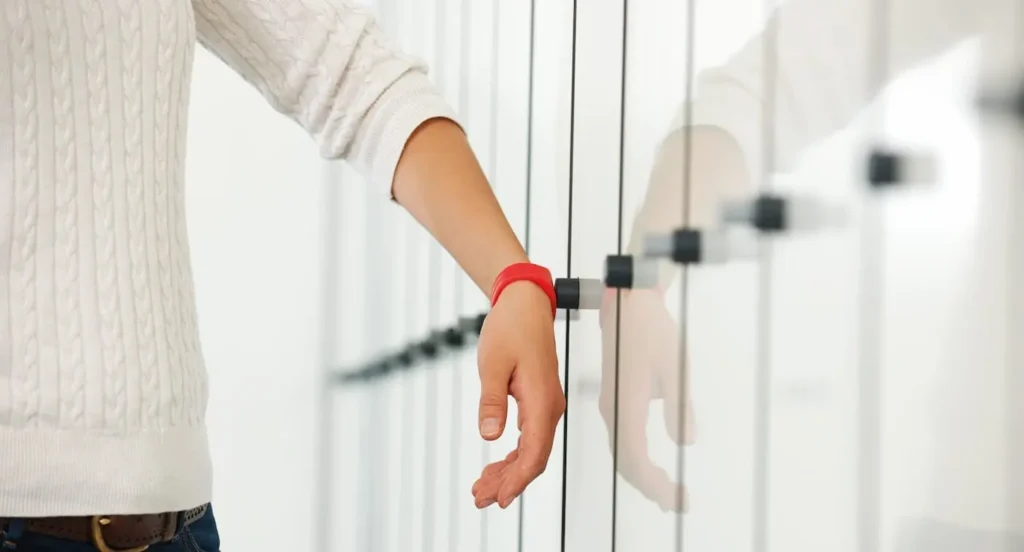 Smart Lockers for Quick Access