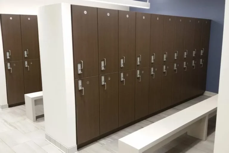 Hospital Lockers <br>for Staff
