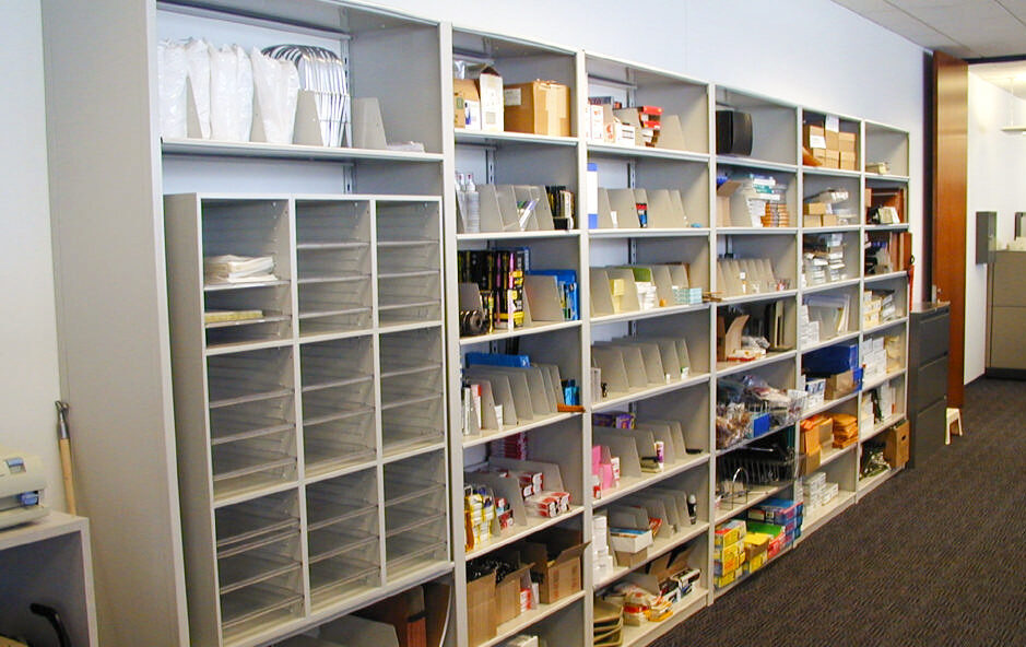 4-Post and Case-Type Shelving